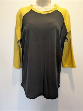 💙 3/$20 LuLaRoe Randy Black Top with Yellow 3/4 Sleeves Medium